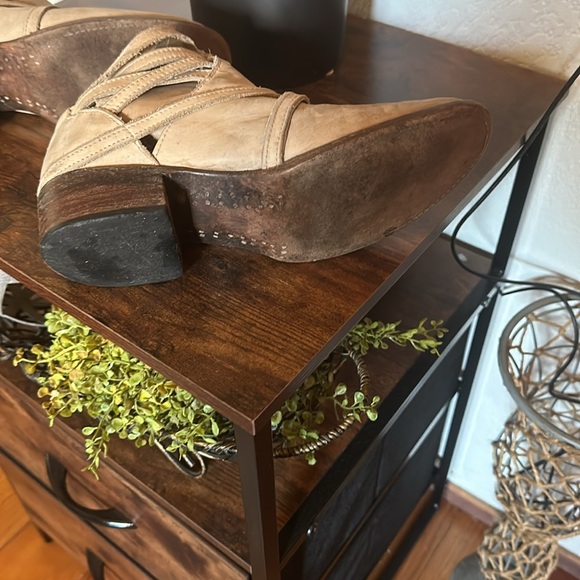 Free bird booties - Picture 3 of 6